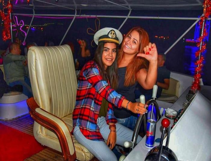 romantic-sunset-dinner-cruise-sharm-el-sheikh