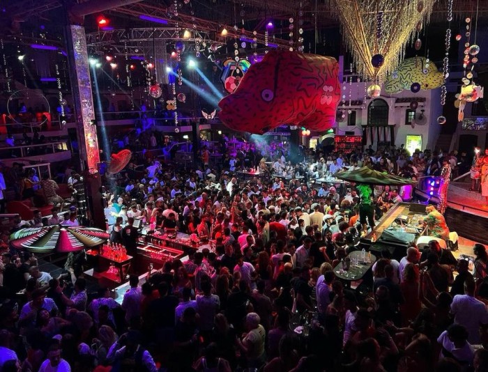 Bus Stop Sharm El Sheikh Nightclub Party